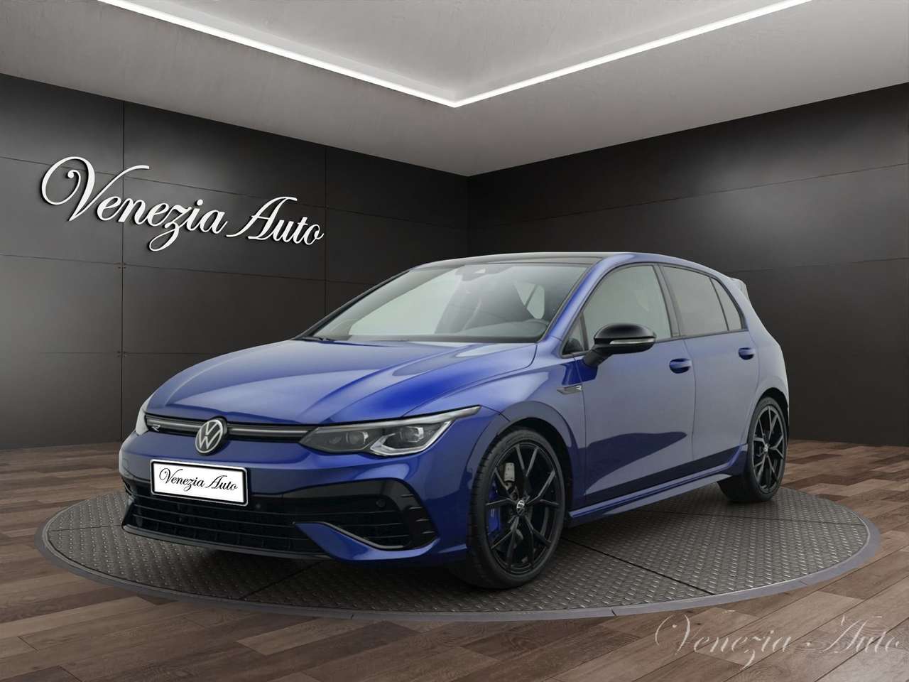 Volkswagen Golf R 333cv DSG 4Motion Akra Tetto IQ.Light 270 km/h