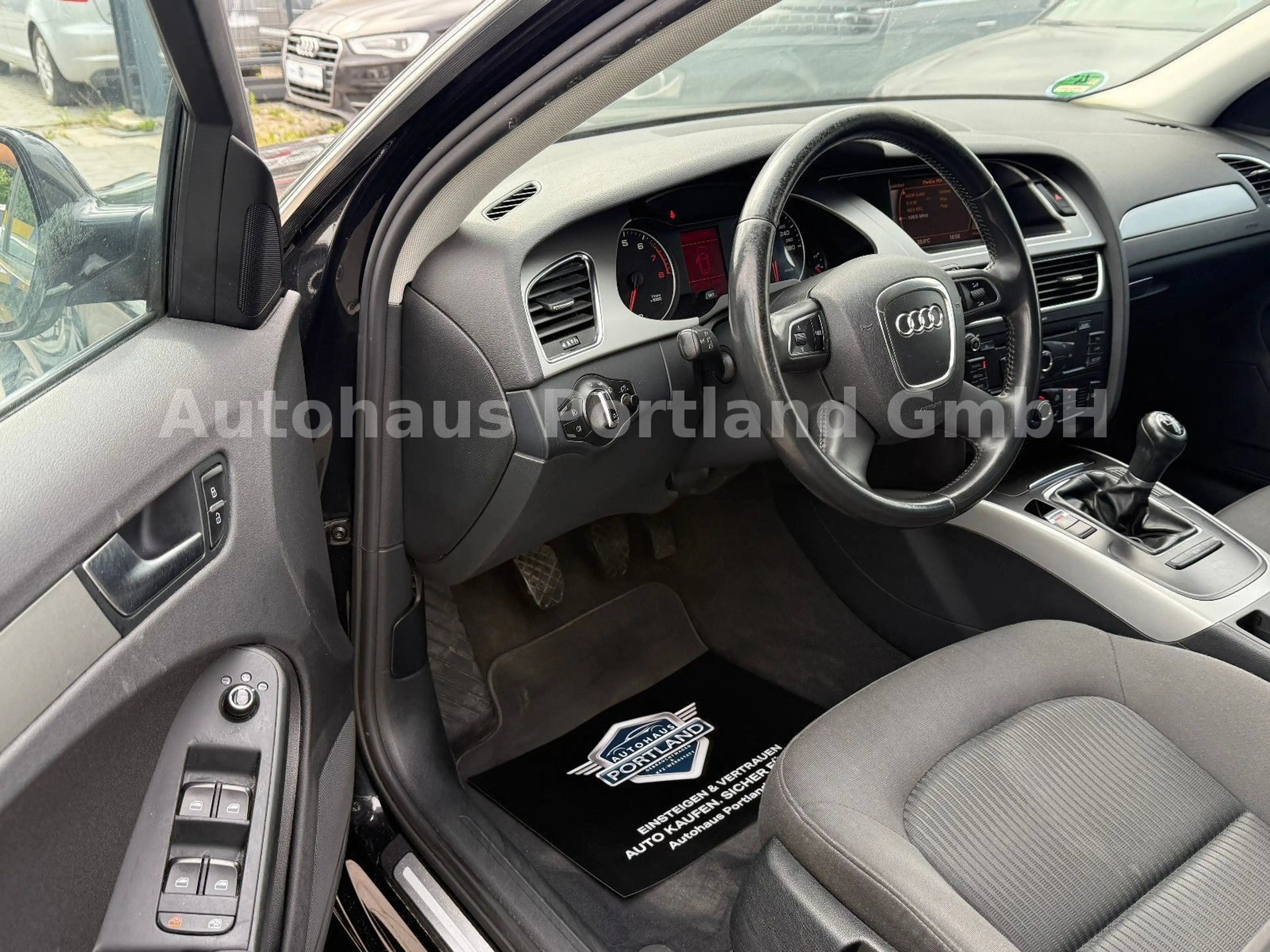 Audi A4 Avant Attraction/Xenon/BBS/S-Heft/Multi — photo 15