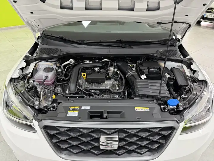 SEAT Arona 2025, foto 32
