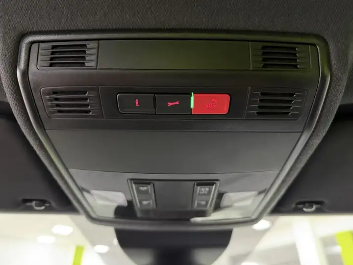 SEAT Arona 2025, foto 28