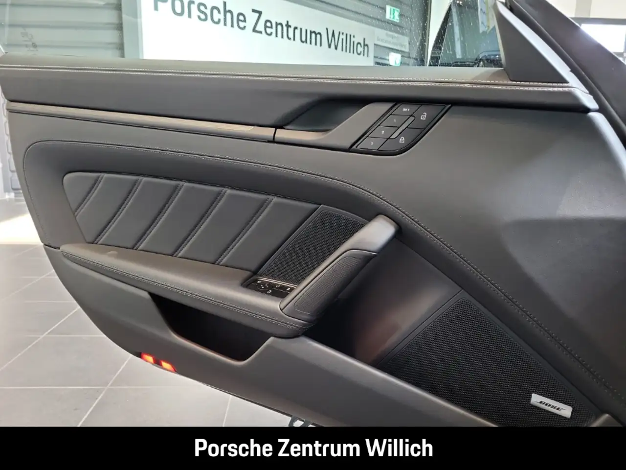 Porsche 992 911 Carrera GTS Cabriolet Liftsystem-VA BOSE 14
