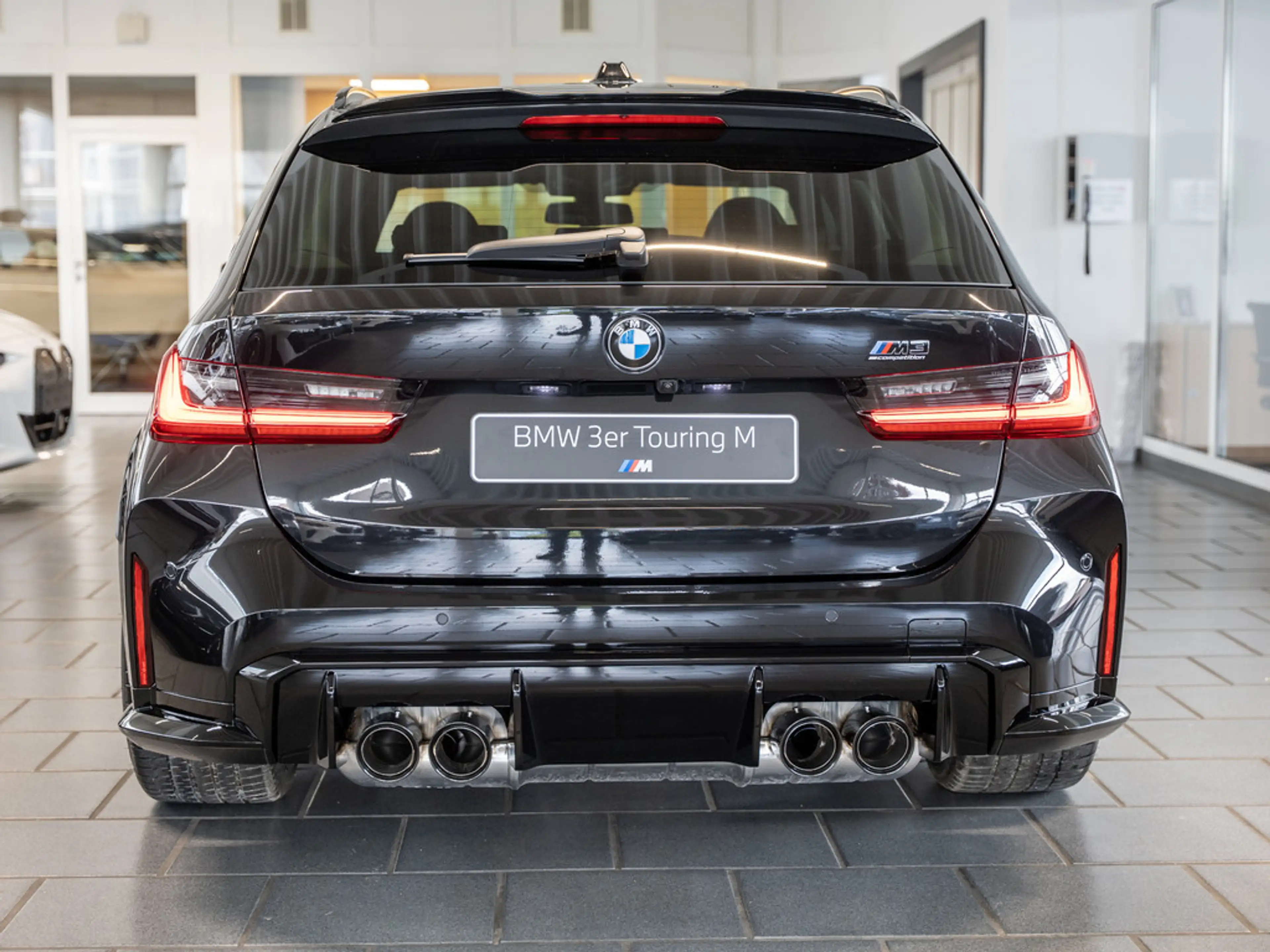 BMW M3 Touring Competition xDrive 360° LED HUD — photo 6
