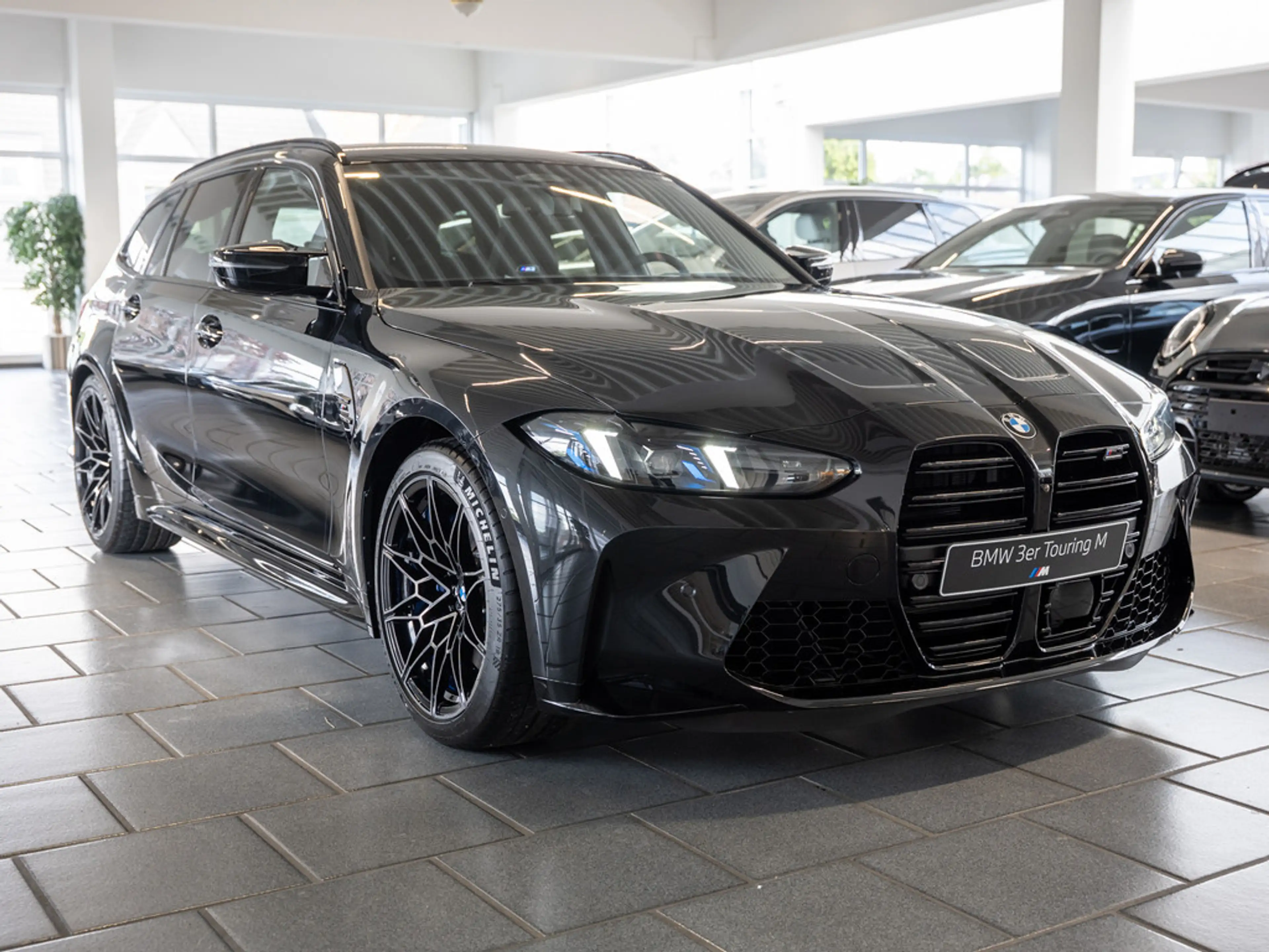 BMW M3 Touring Competition xDrive 360° LED HUD — photo 4