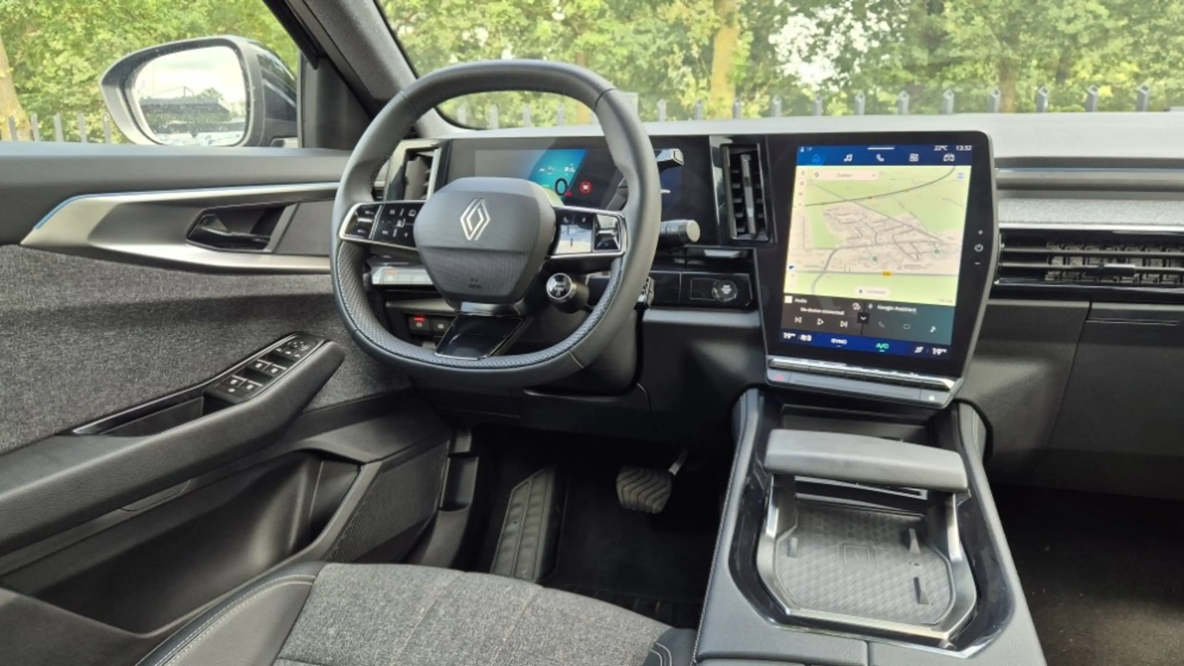 Renault Espace E-Tech full hybrid 200 techno 7p. — photo 8