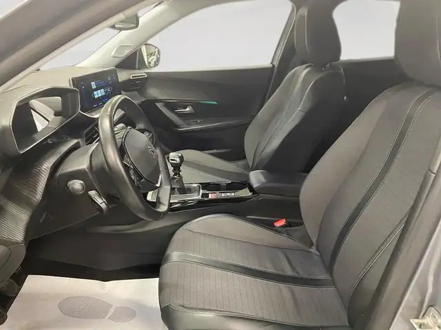 Peugeot 2008 view 7