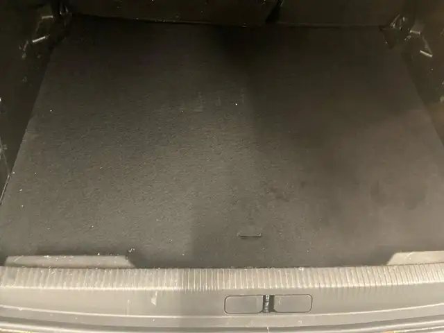 Peugeot 2008 view 9