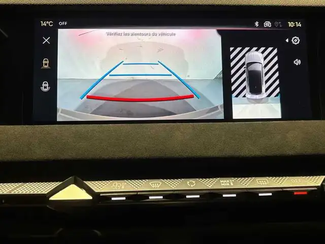 DS Automobiles DS 4 view 12