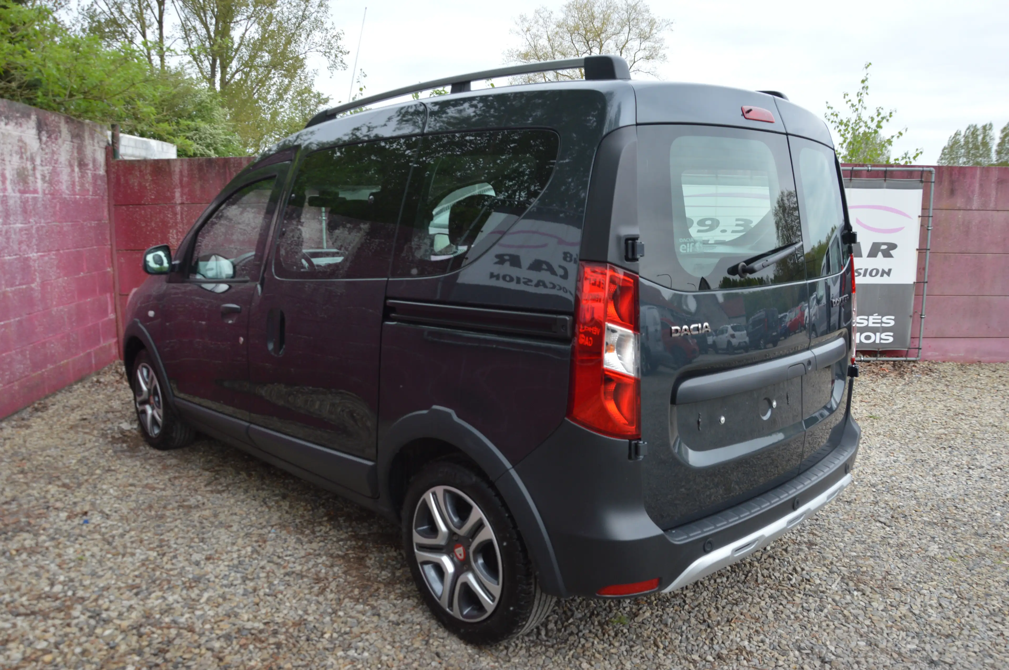 Dacia Dokker 1.3TCe Stepway Techroad NAV CAM CLIM 19.969KM — photo 5