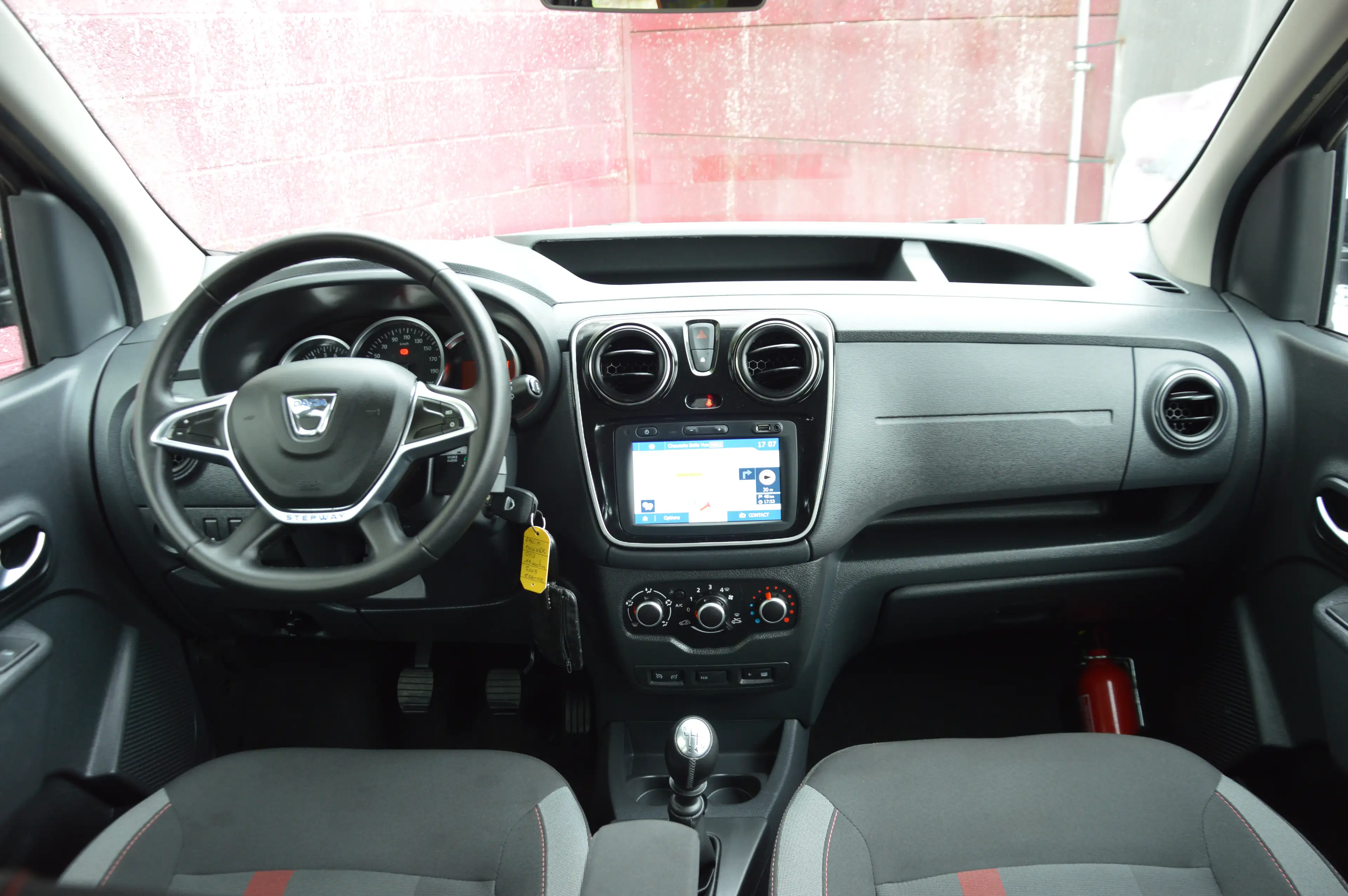 Dacia Dokker 1.3TCe Stepway Techroad NAV CAM CLIM 19.969KM — photo 13