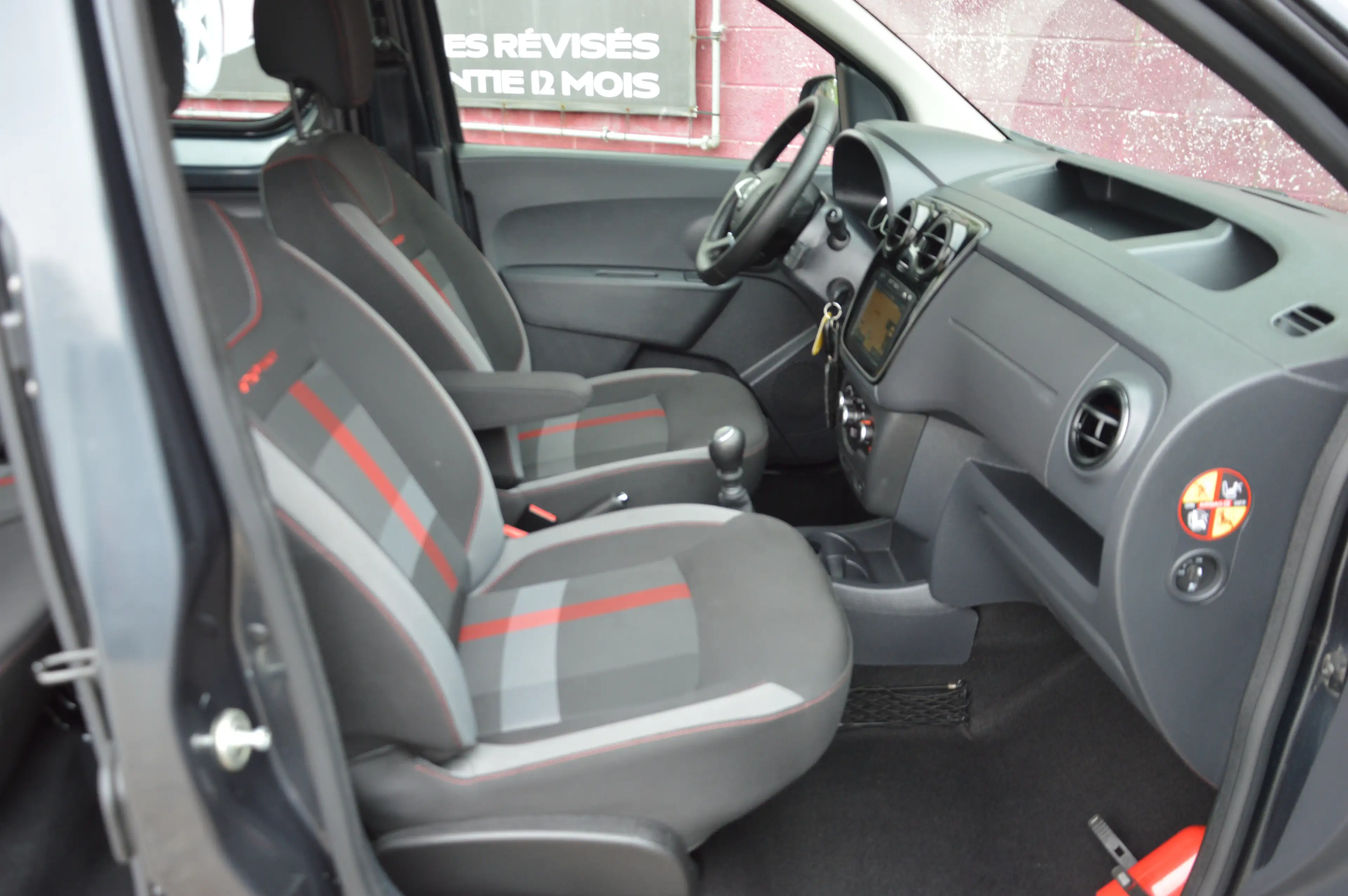 Dacia Dokker 1.3TCe Stepway Techroad NAV CAM CLIM 19.969KM — photo 12