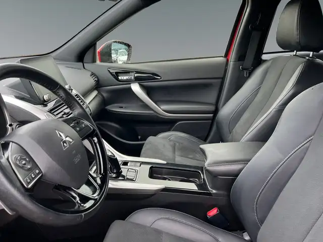 Mitsubishi Eclipse Cross view 10