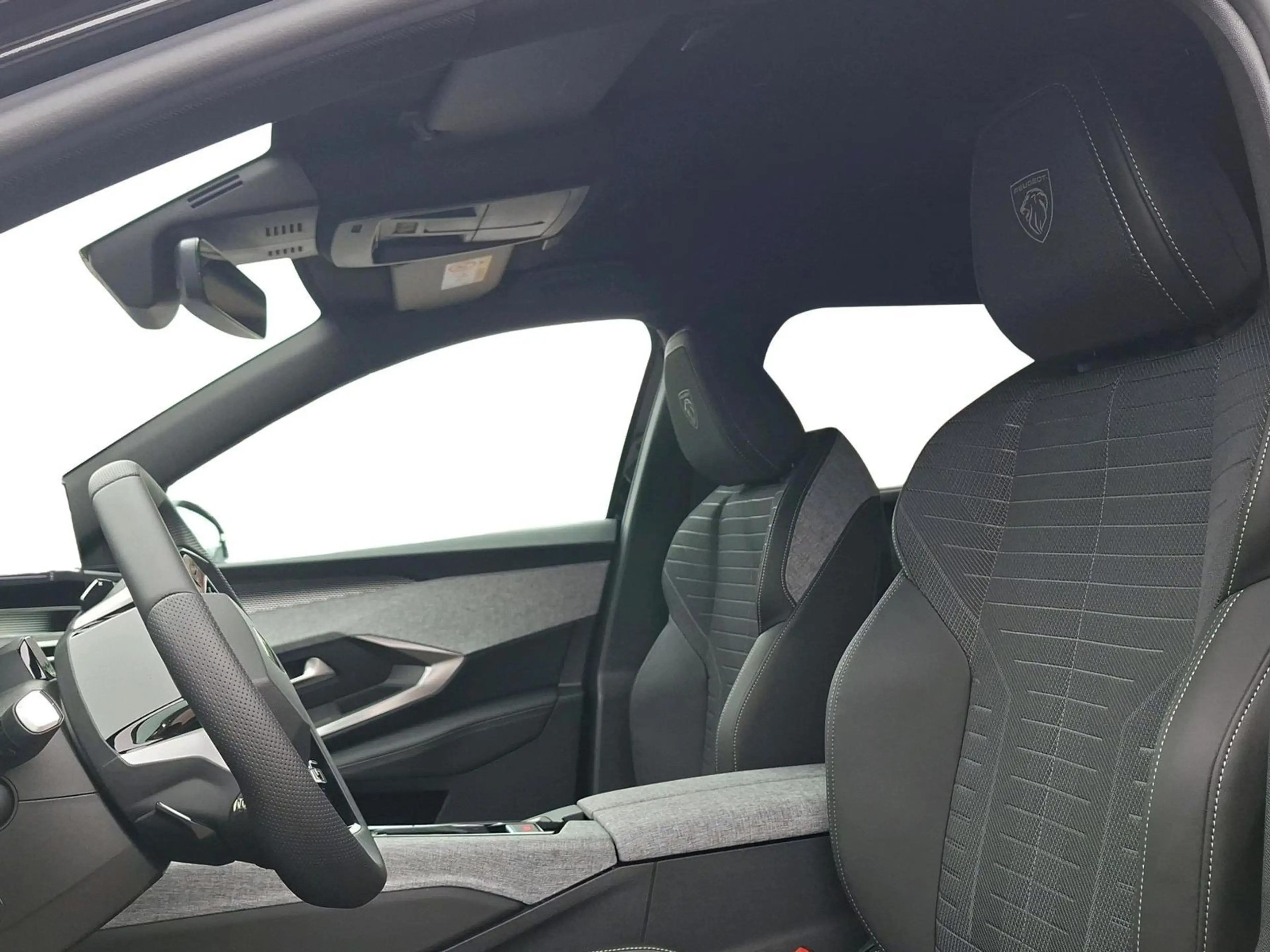 Peugeot 5008 GT Hybrid 145 e-DSC6 Kamera Navi SHZ — photo 7