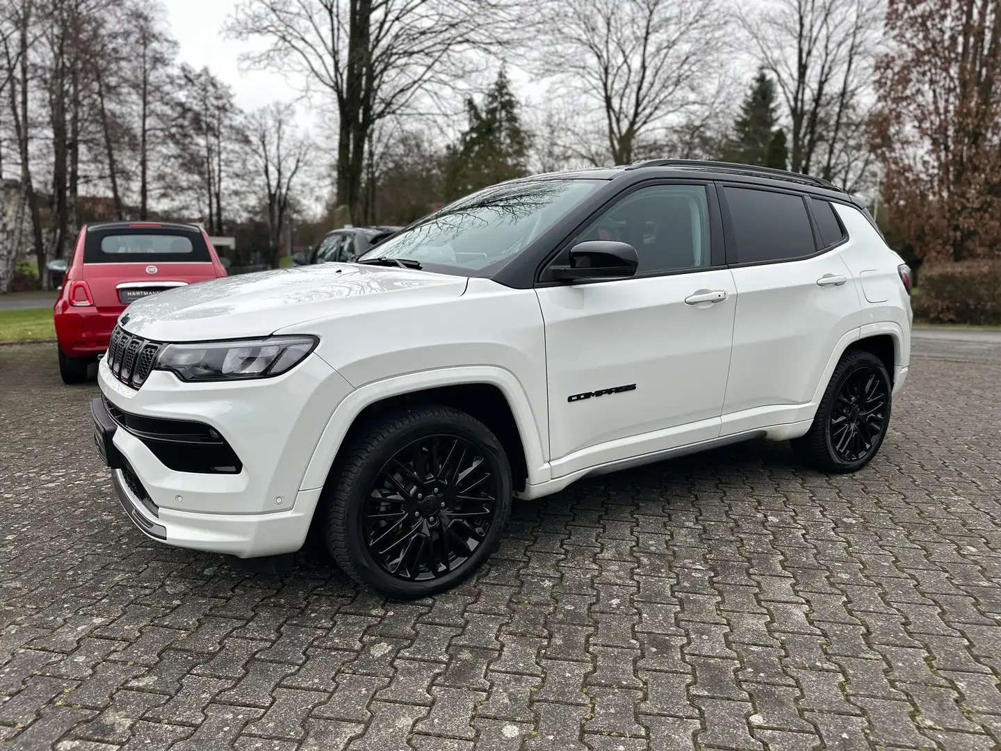 Jeep Compass 1.3 T4 4xe Plug-In-Hybrid S Weiß - 1