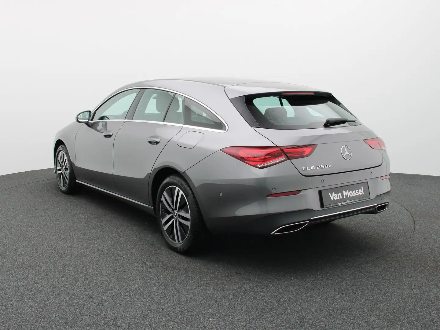 Mercedes-Benz CLA 250 250e Shooting Brake + LEDER + LED + CAMERA + 1Y US Grau - 2