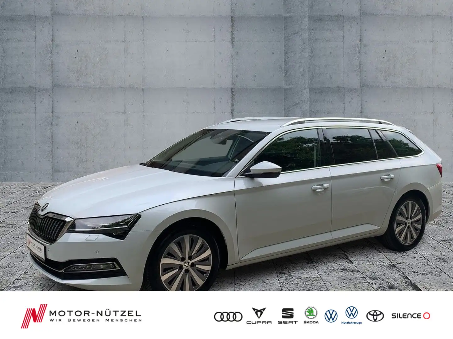 Skoda Superb Combi 2.0TSI DSG STYLE MATRIX+NAV+ACC+AHK Weiß - 1