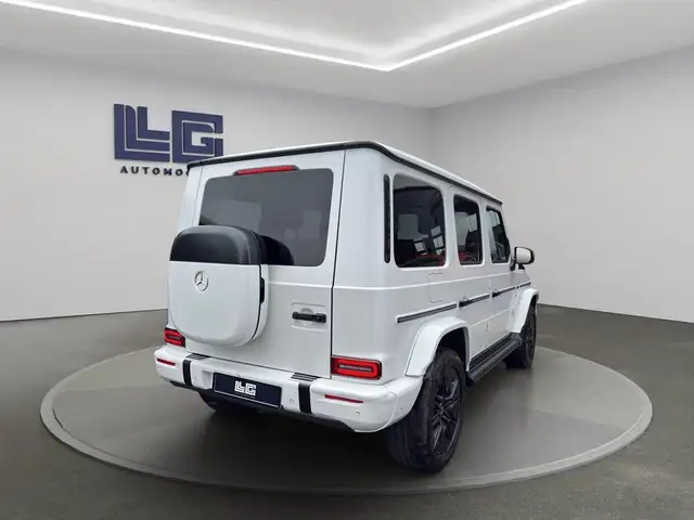 Mercedes-Benz G-Class view 4