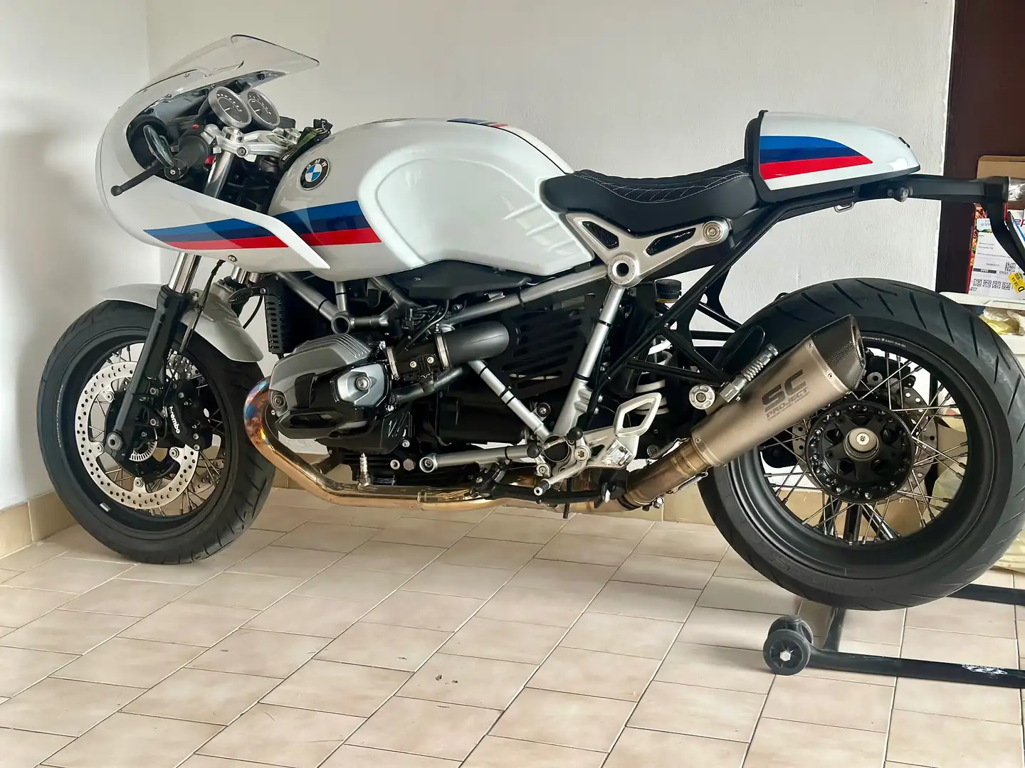 BMW R 12 nineT Nine t racer Weiß - 1