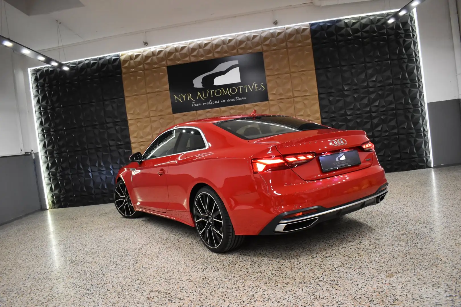 Audi A5 quattro 40 TDI FACELIFT, S-LINE, VIRTUAL, LED, AHK Rot - 2