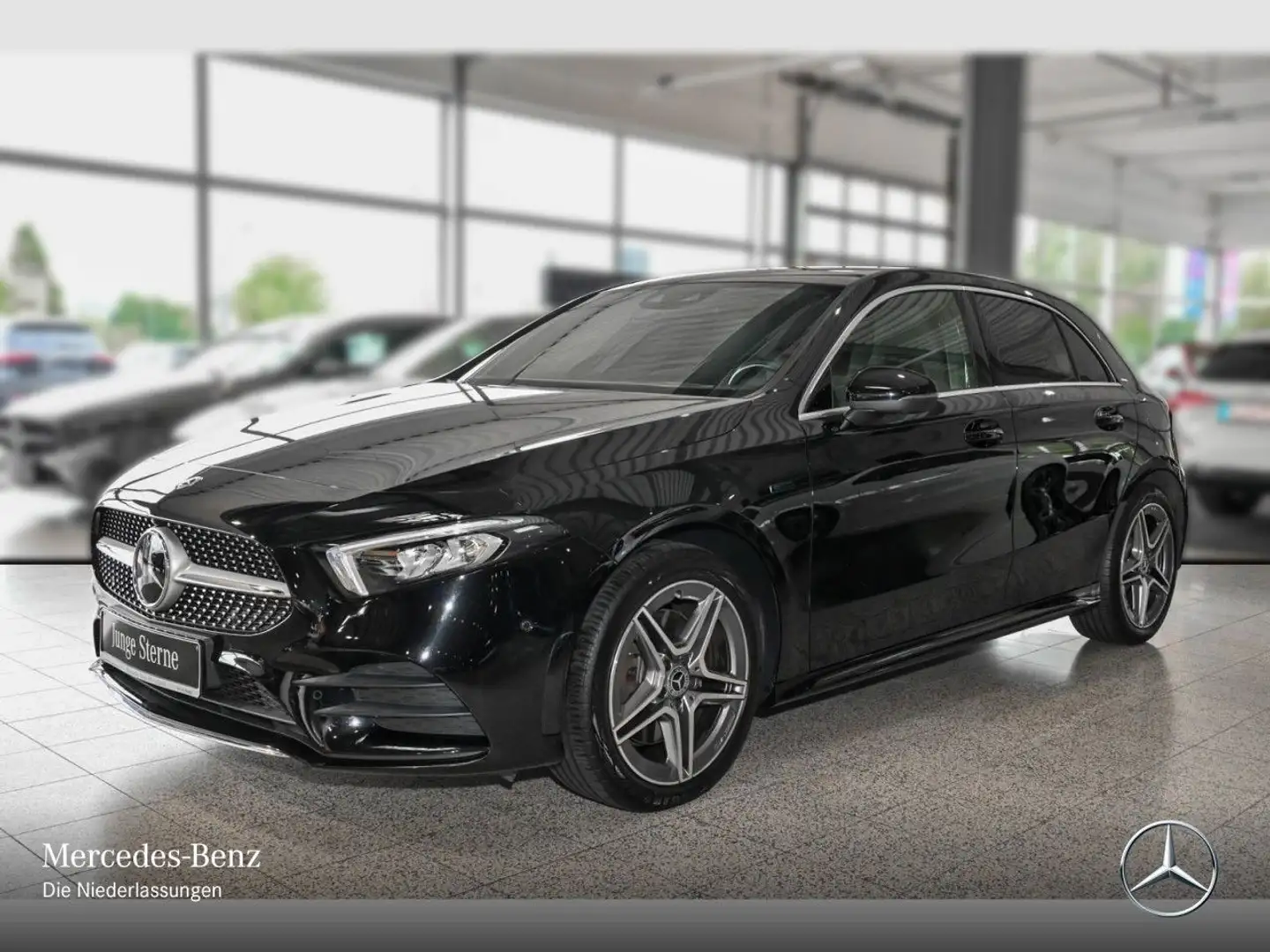 Mercedes-Benz A 250 e AMG+PANO+360°+LED+8G Schwarz - 2