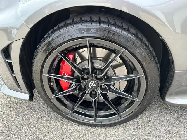 Toyota Yaris view 12