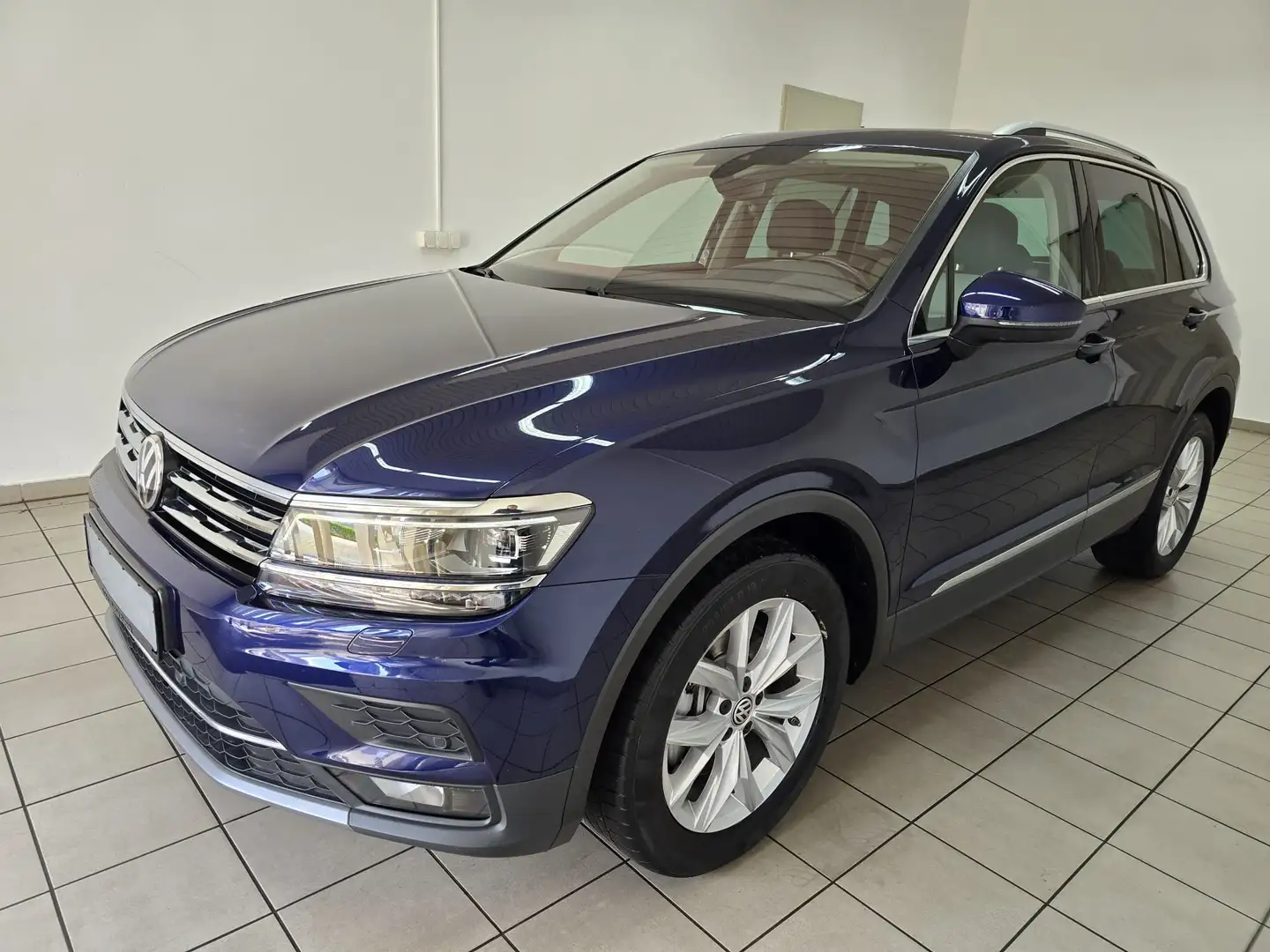 Volkswagen Tiguan Highline 2.0 TSI 4M Panorama Leder Bicolor 360° Blau - 1