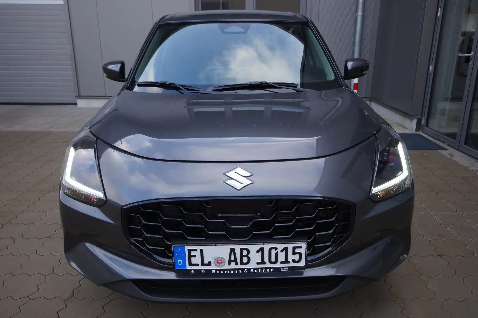 Suzuki Swift Comfort PLUS mit Ganzjahresbereifung! Grau - 2