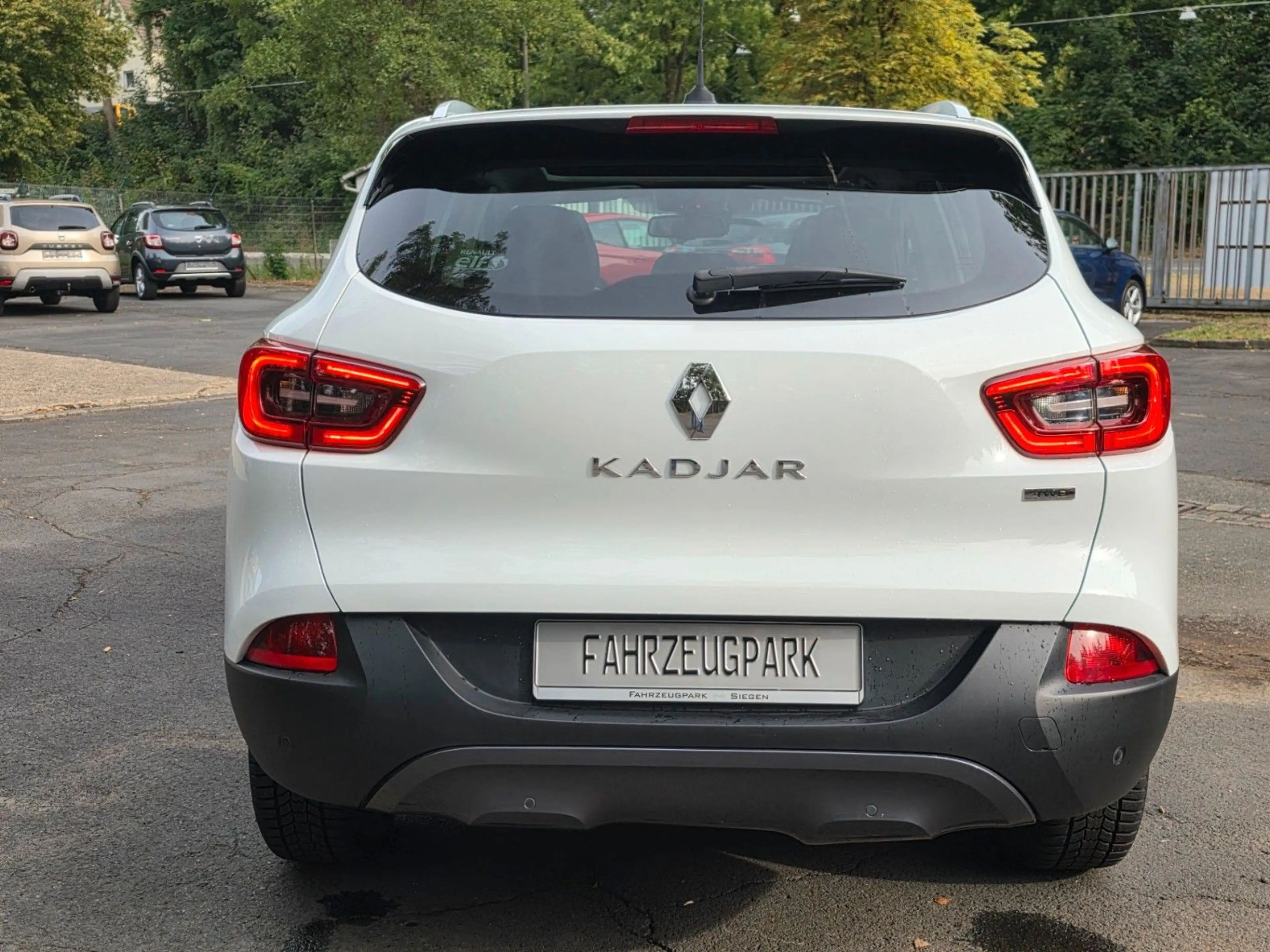 Renault Kadjar Bose Edition 4x4*PANO*PDC*SHZ*NAVI*131PS* — photo 2