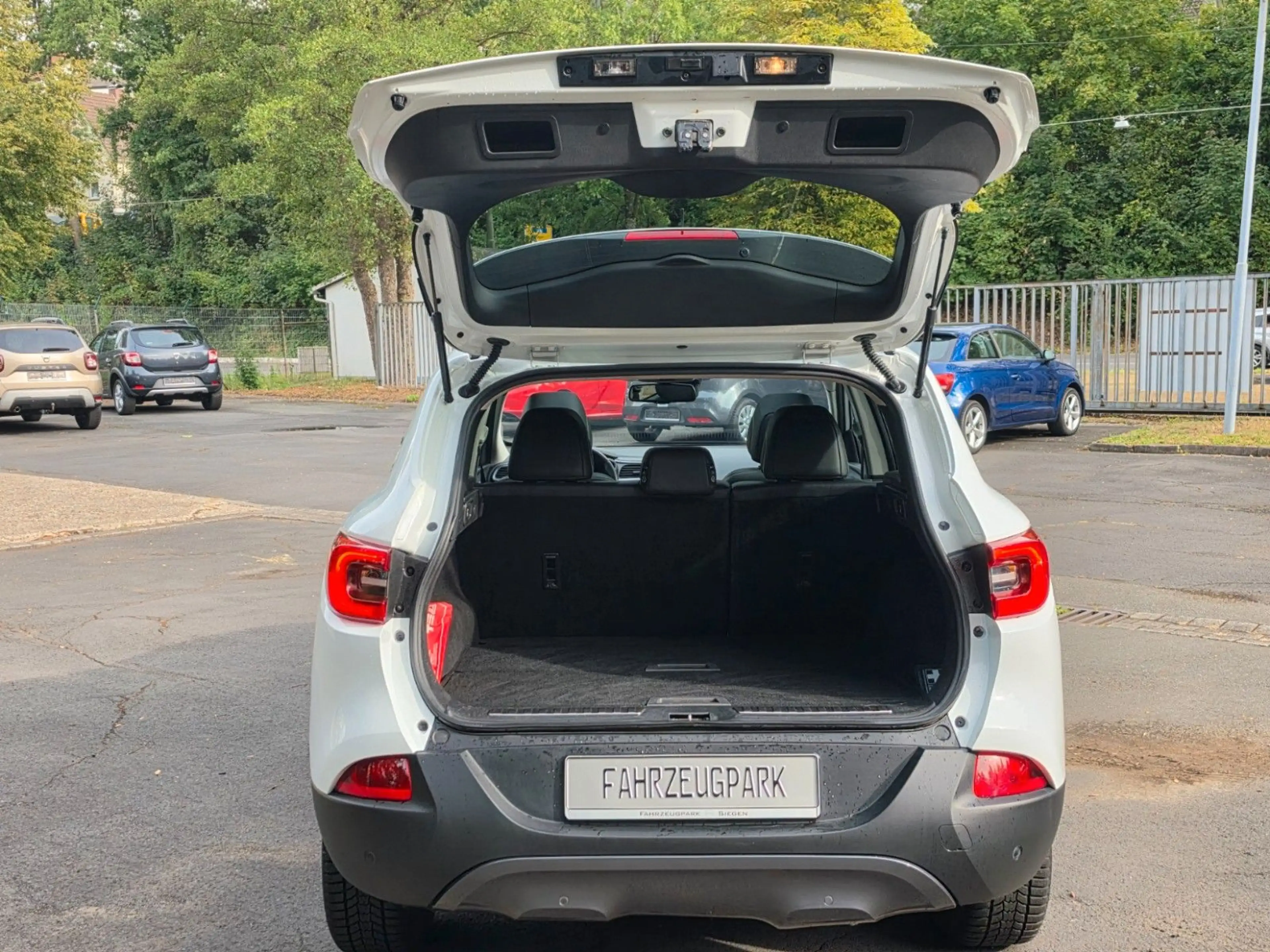 Renault Kadjar Bose Edition 4x4*PANO*PDC*SHZ*NAVI*131PS* — photo 10