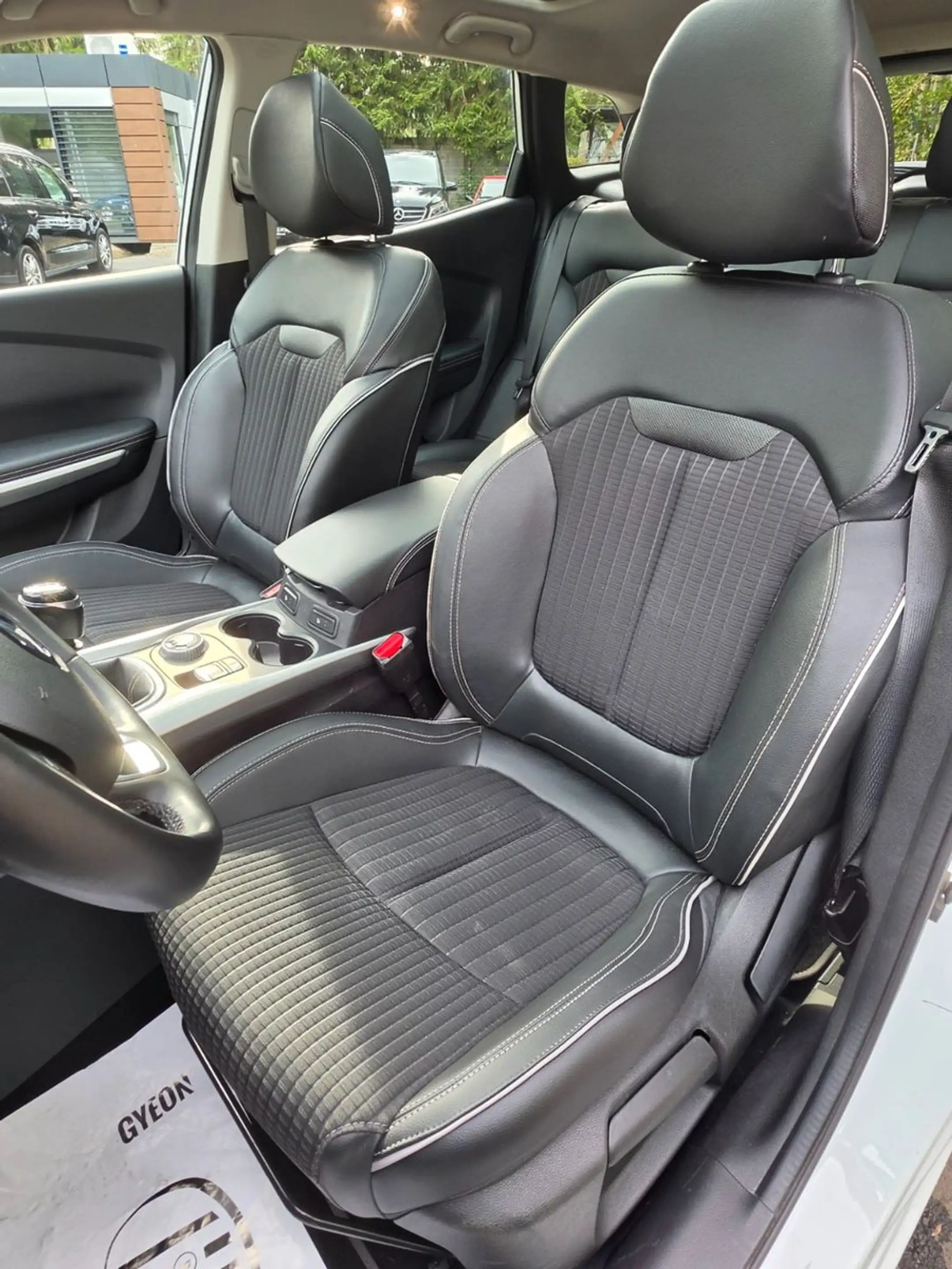 Renault Kadjar Bose Edition 4x4*PANO*PDC*SHZ*NAVI*131PS* — photo 11