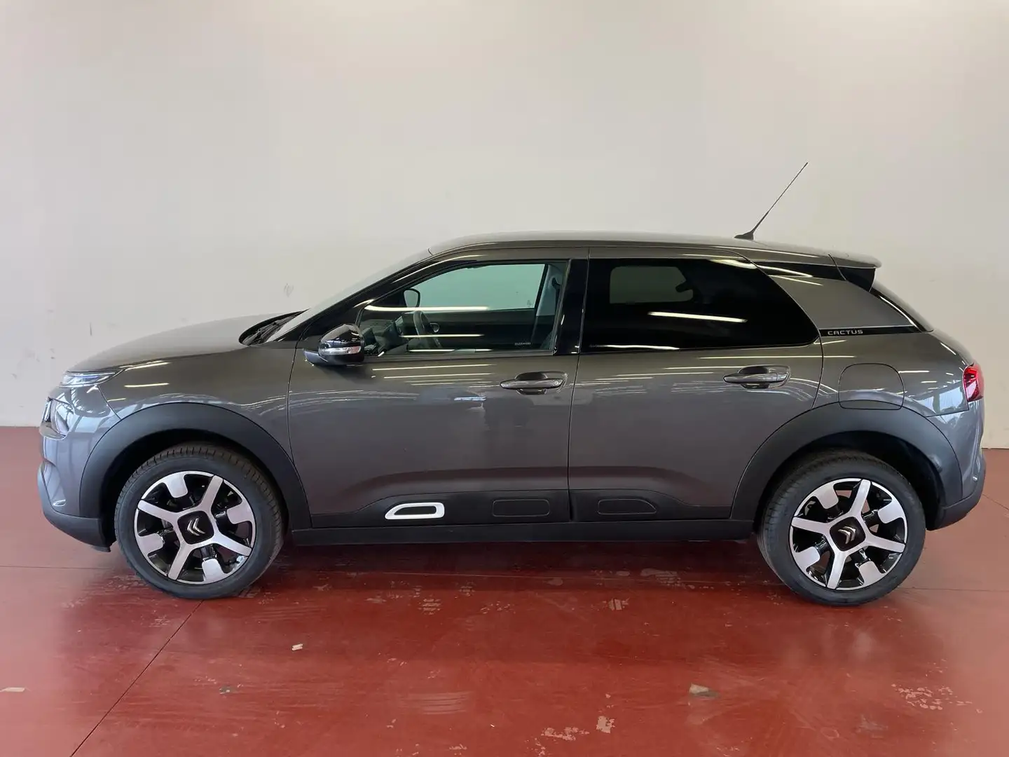 Citroen C4 Cactus Cactus 1.2 PureTech Feel Pack Grau - 2