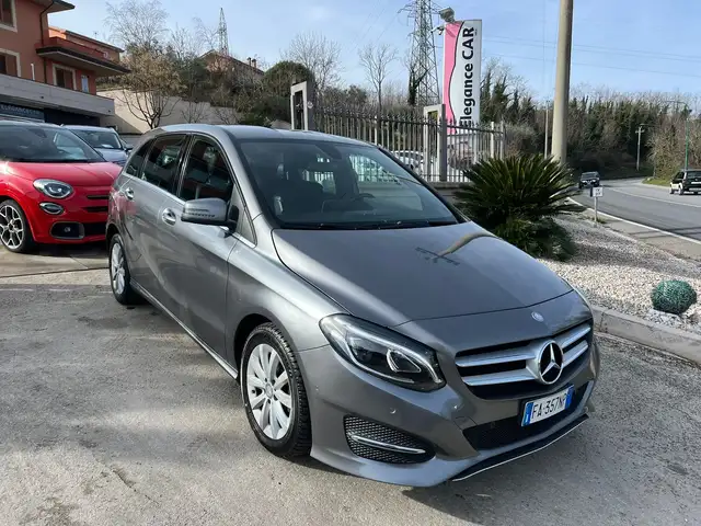 Mercedes-Benz B 180 Automatic Premium