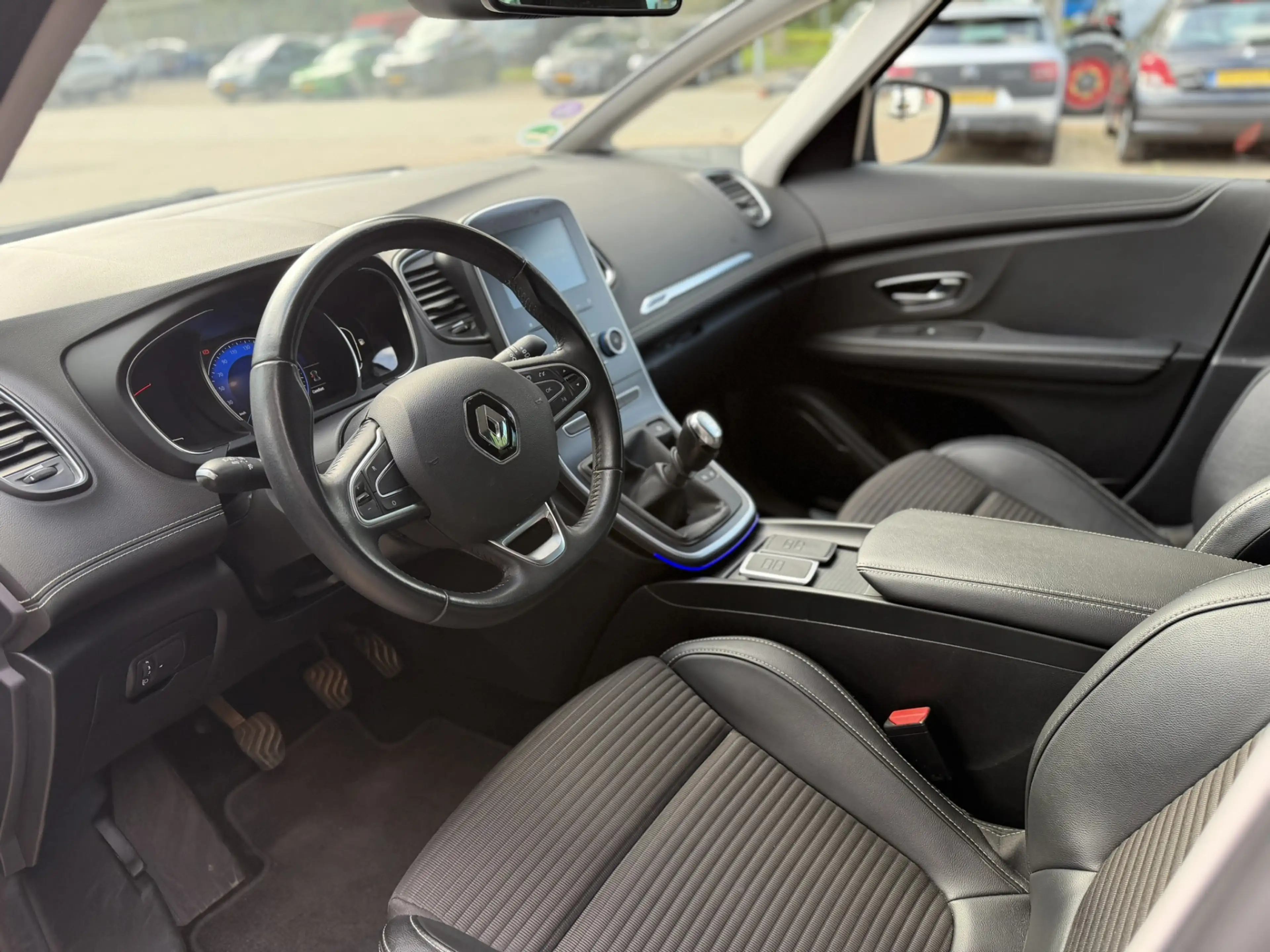 Renault Grand Scenic 1.3 TCe Intens 7persoons | Trekhaak | Airco | PDC — photo 7