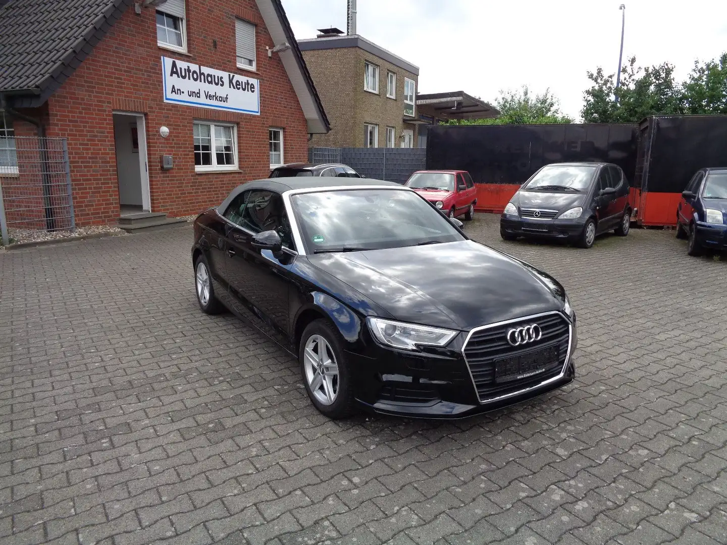 Audi A3 Cabriolet , Xenon, Navi, PTS, AHK abn., Ganzj Noir - 1