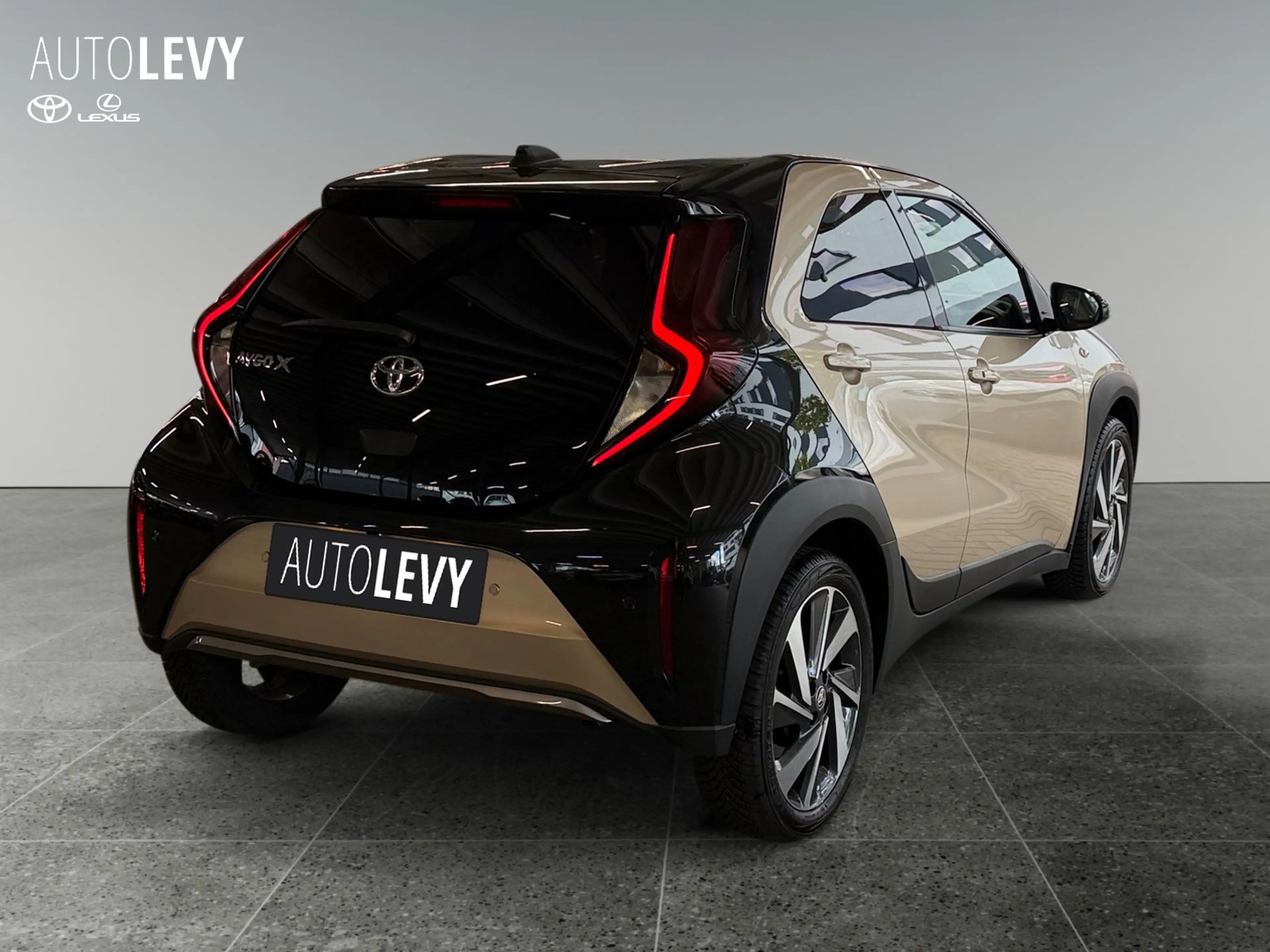 Toyota Aygo X Aygo 1.0 Pulse +Navi+PDC+LED+Sitzheizung+ — photo 6