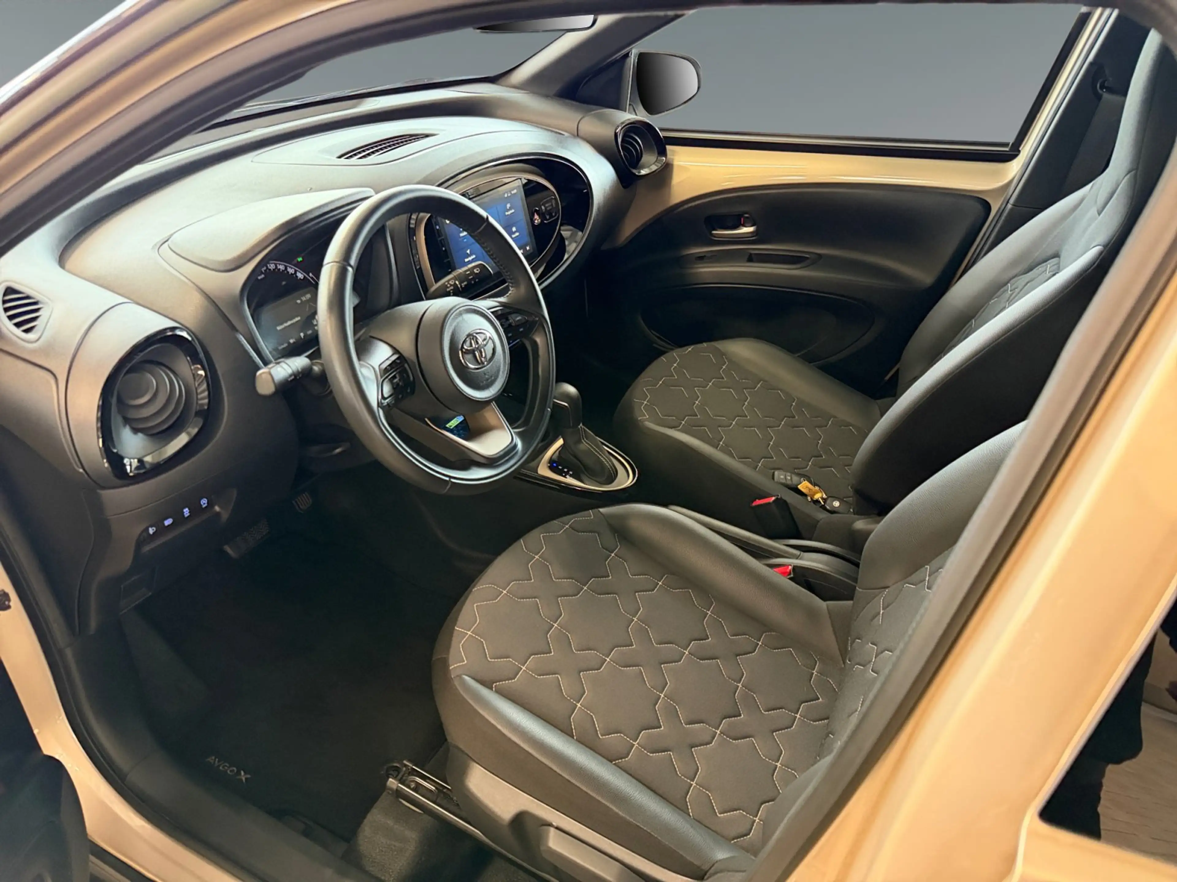 Toyota Aygo X Aygo 1.0 Pulse +Navi+PDC+LED+Sitzheizung+ — photo 10