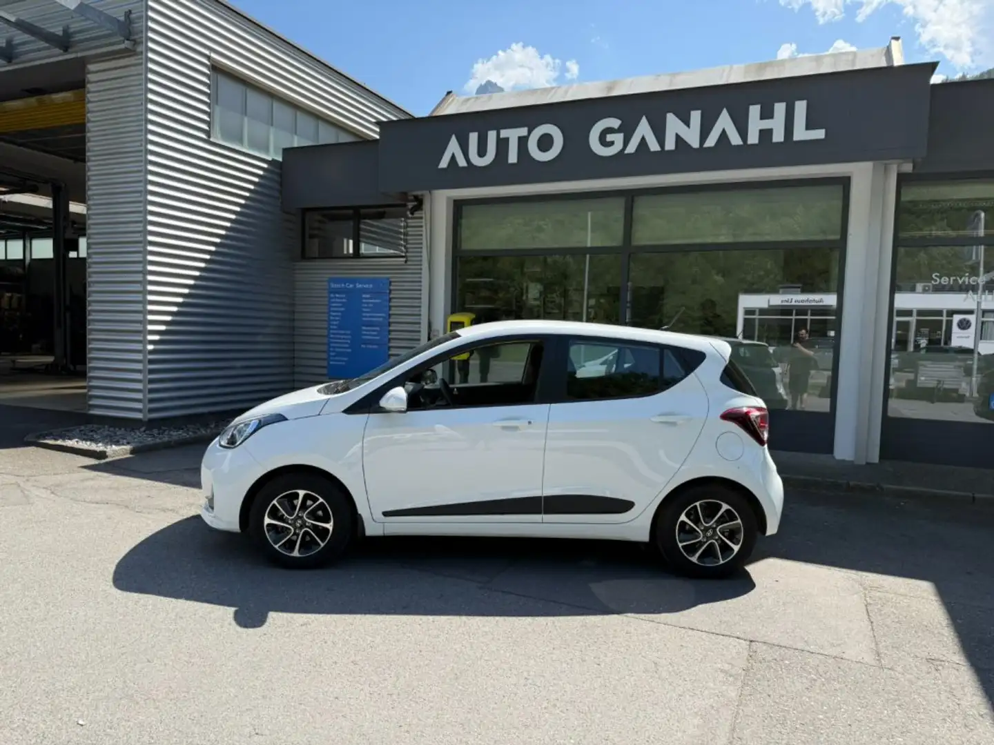 Hyundai i10 Premium 1,25 AT 305k-P3 Weiß - 2