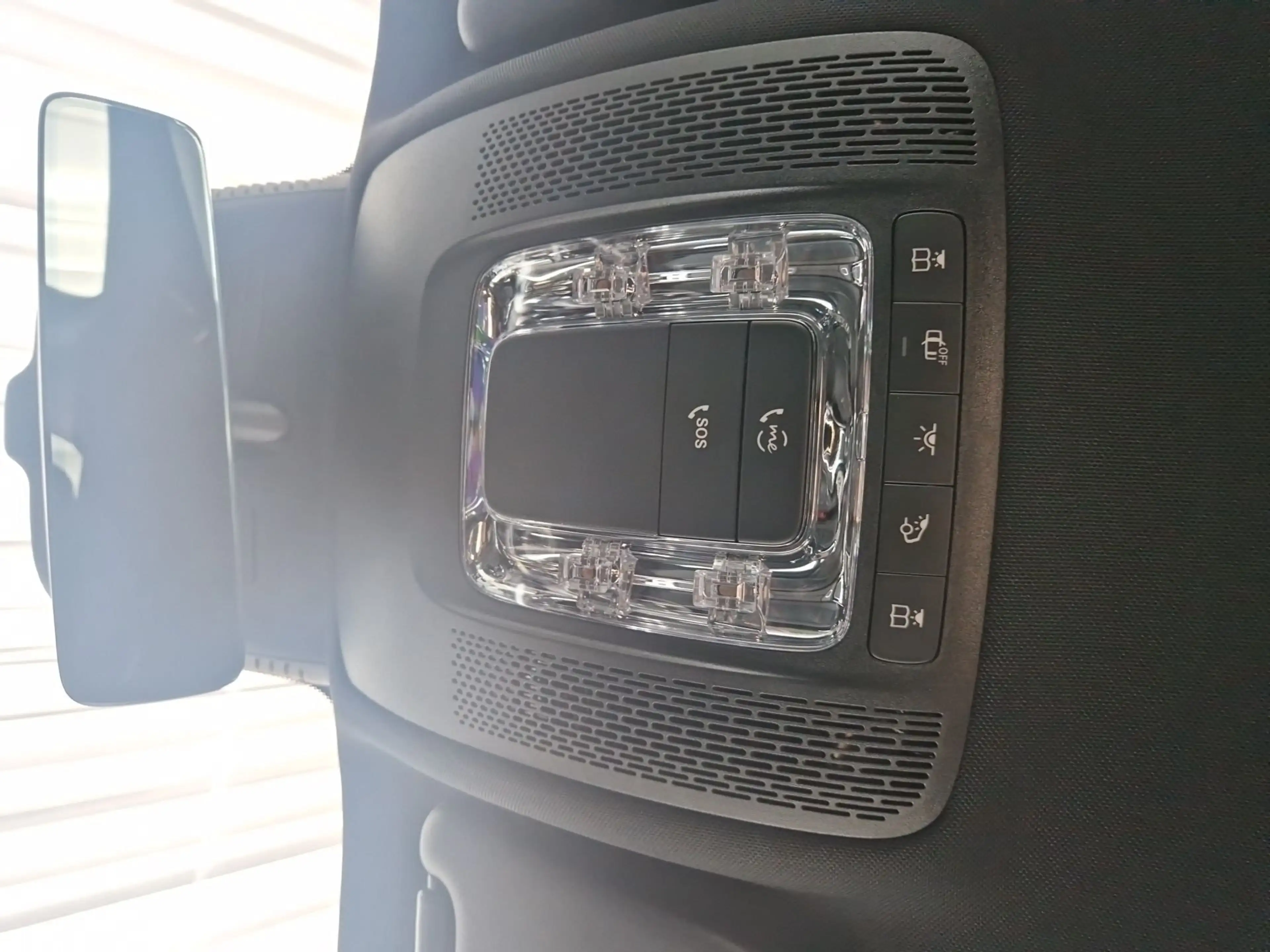 Mercedes-Benz EQB 300 4MATIC AUT HUD KlimaA LM PDC SoundSys — photo 24