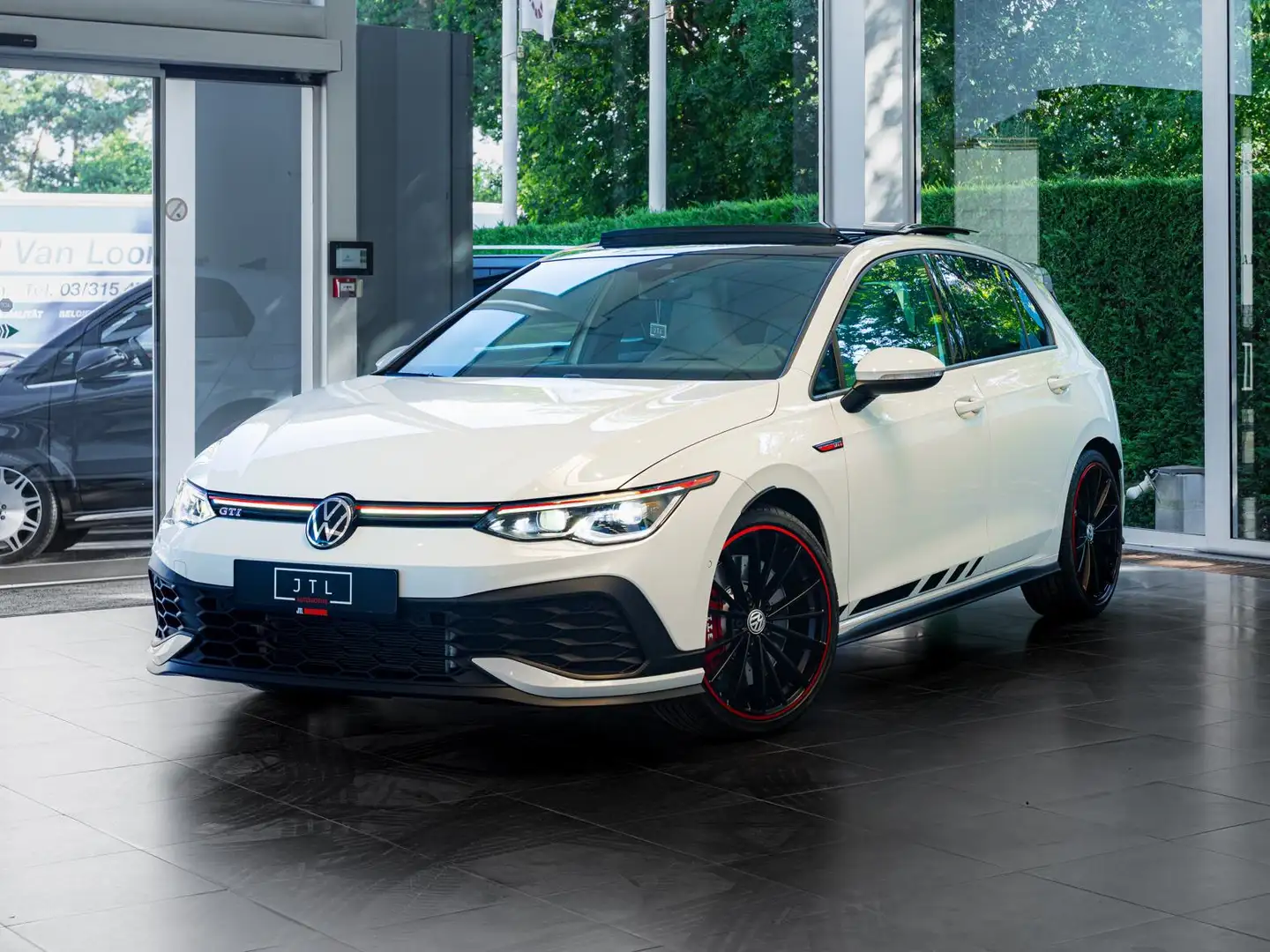 Volkswagen Golf GTI Golf 2.0 TSI OPF DSG GTI Clubsport Wit - 1