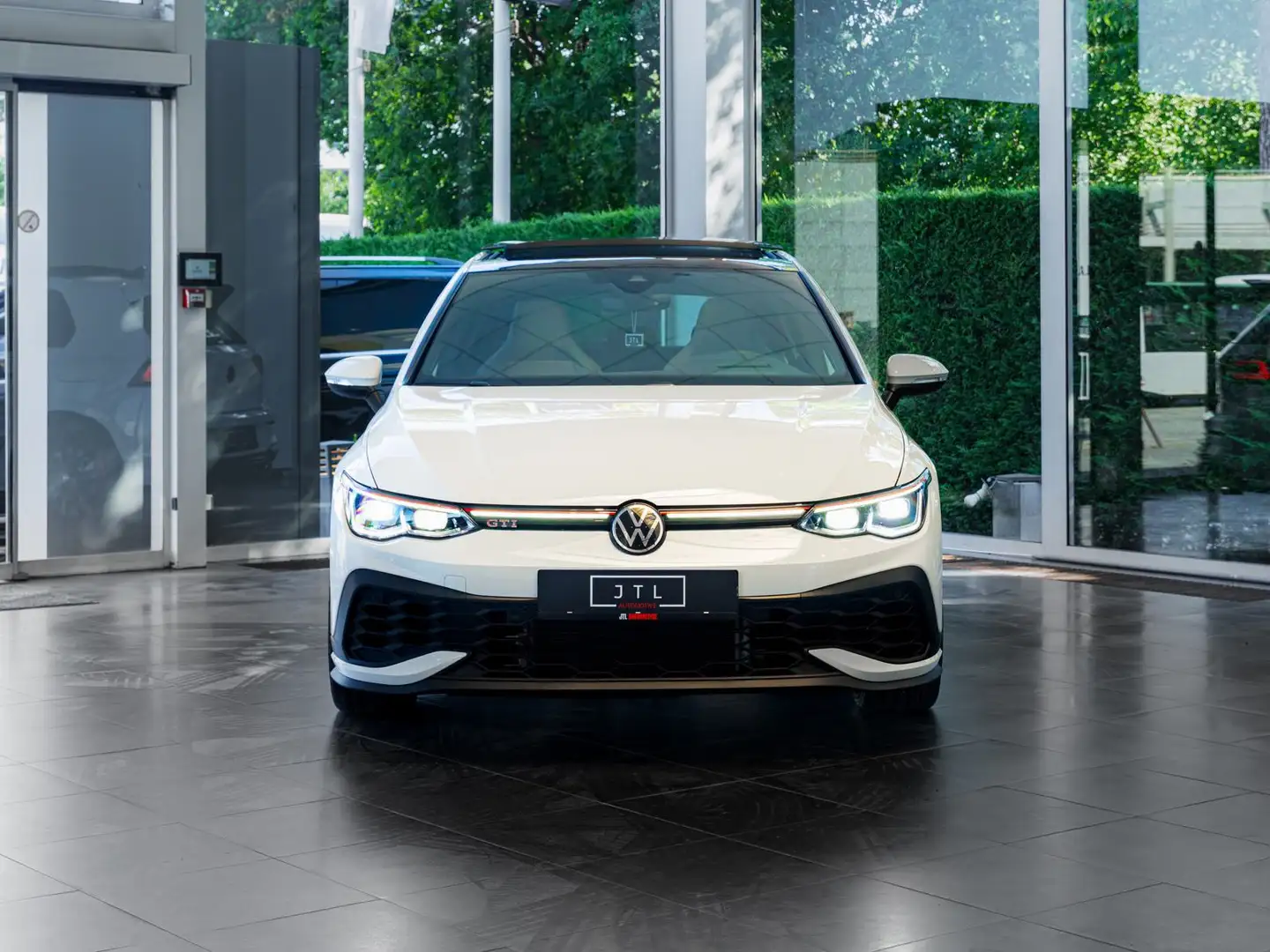 Volkswagen Golf GTI Golf 2.0 TSI OPF DSG GTI Clubsport Wit - 2