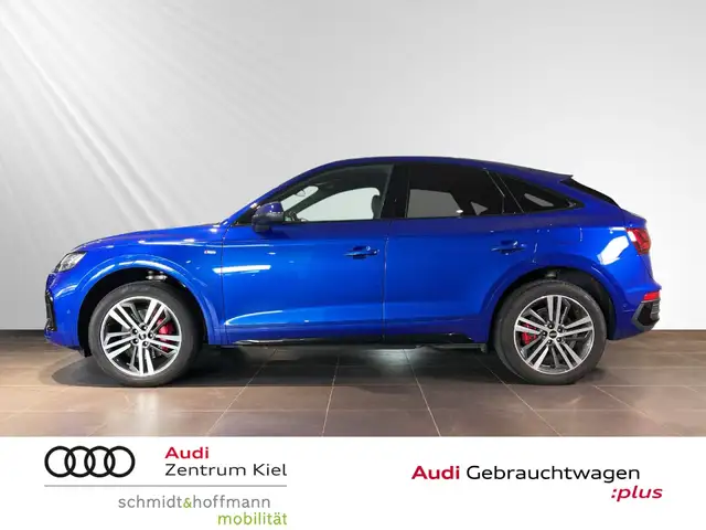Audi Q5 view 3
