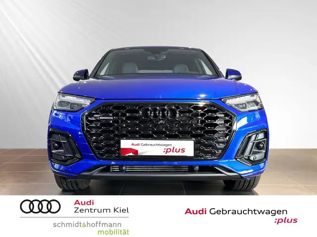 Audi Q5 view 2