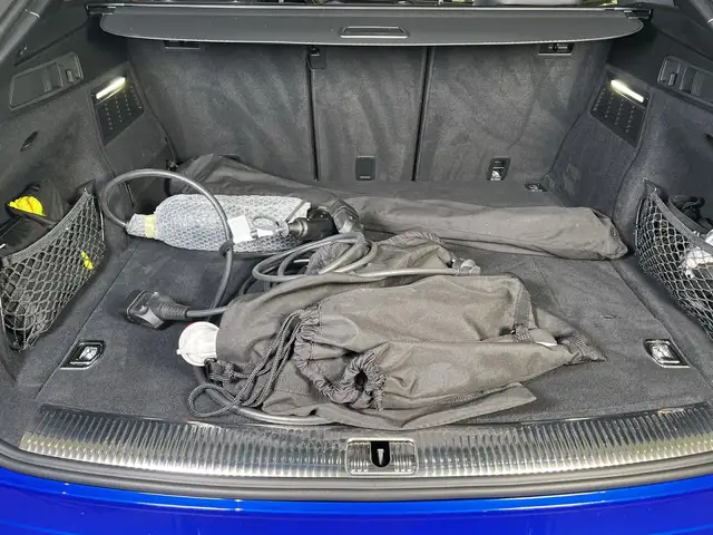 Audi Q5 view 14