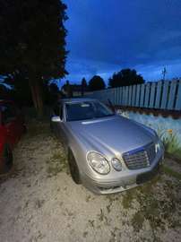 Mercedes-Benz E 320 CDI 4MATIC • V6 3.0 CDI • Auto