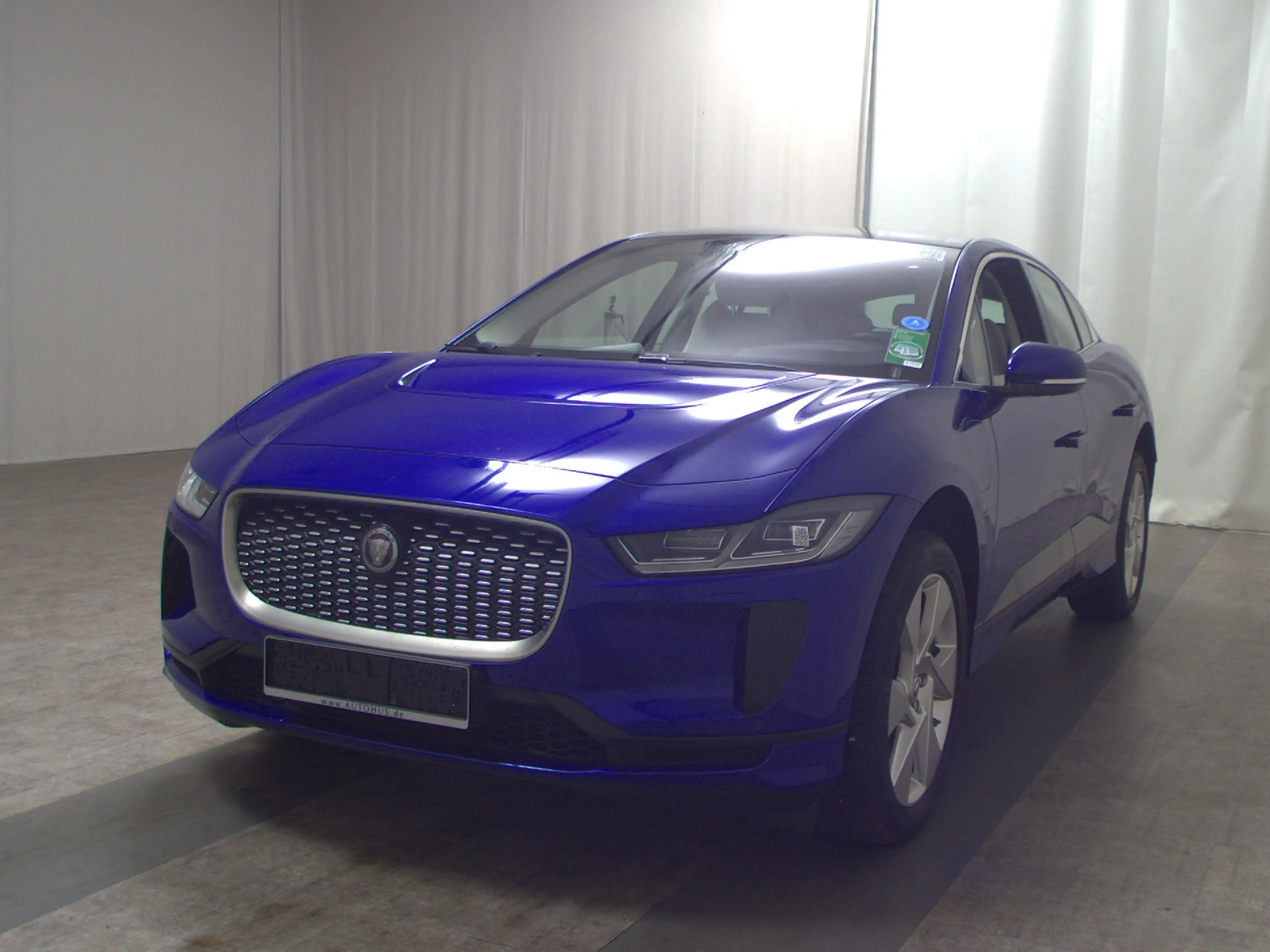 Jaguar I-Pace EV400 AWD Leder Navi LED Pano HuD — photo 2