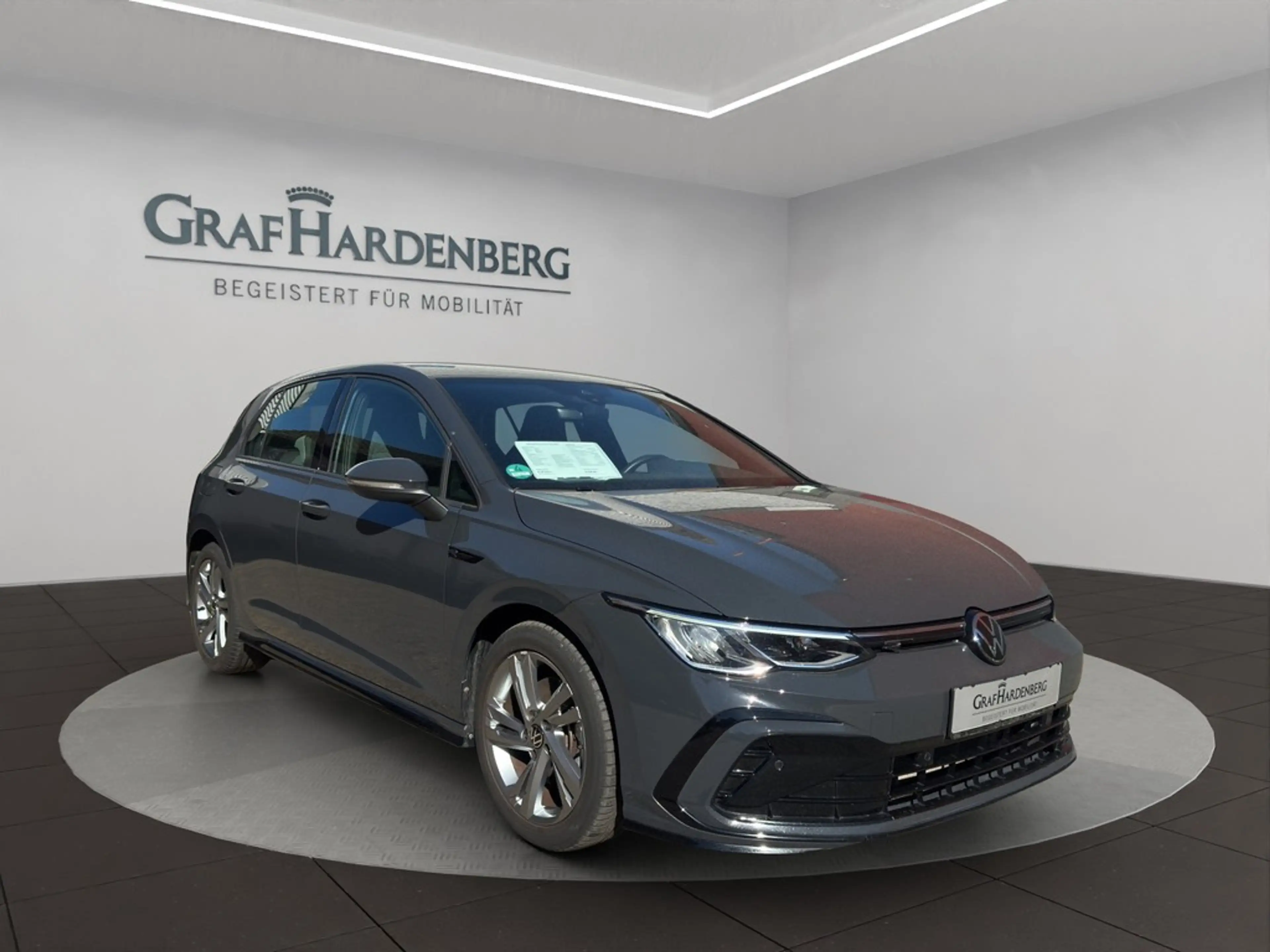 Volkswagen Golf R -Line 2.0 TSI DSG Navi LED ACC — photo 8