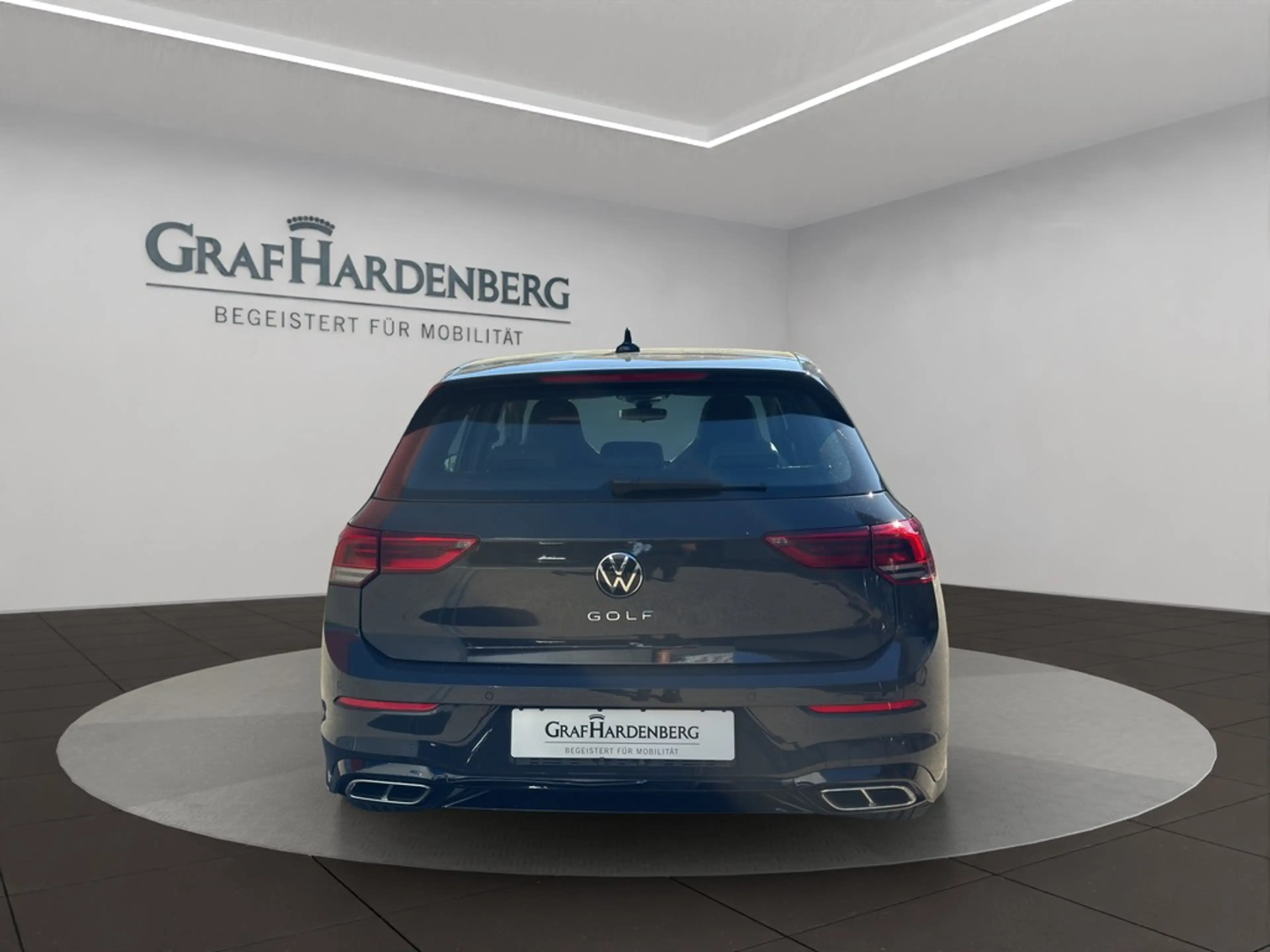 Volkswagen Golf R -Line 2.0 TSI DSG Navi LED ACC — photo 5