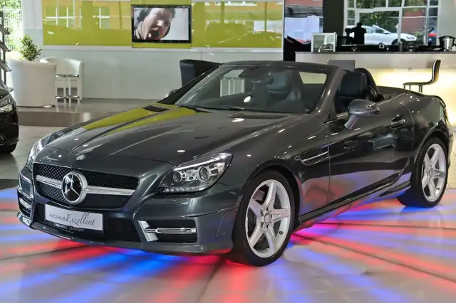Mercedes-Benz SLK 250 Roadster AMG-Line*PANO*LEDER*NAVI*SHZ*