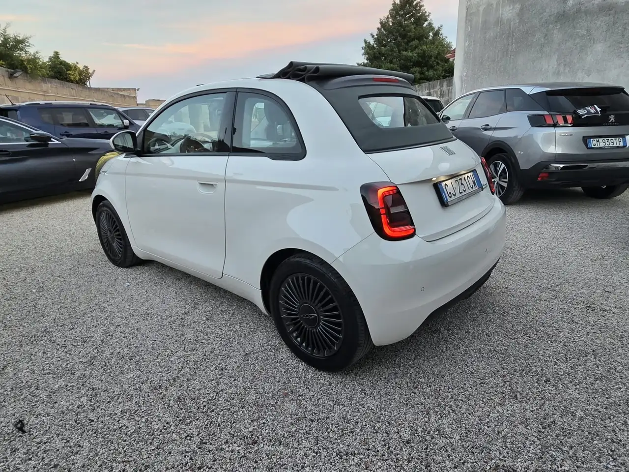 Fiat 500 E 500 IV 2022Cabrio Cabrio 42 kWh Icon, миниатюра 5