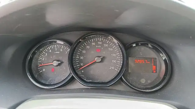 Dacia Logan view 12