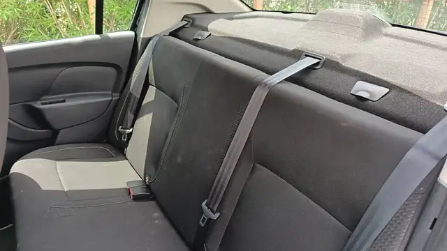 Dacia Logan view 9